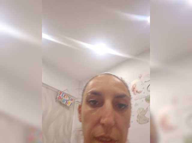FitHellen live cam on BongaCams