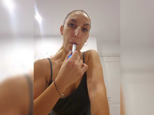FitHellen webcam