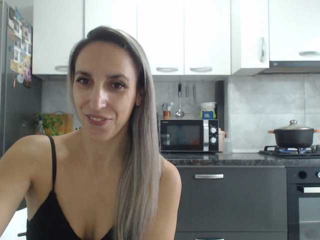 FitHellen live cam on BongaCams