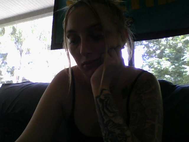 BabyKoko live cam on BongaCams