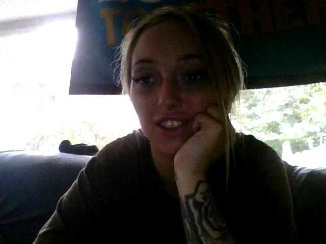 BabyKoko live cam on BongaCams