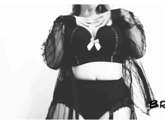 Modèle: JuliaFrancaise