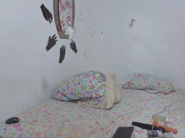 IsabellaAcosta live cam preview