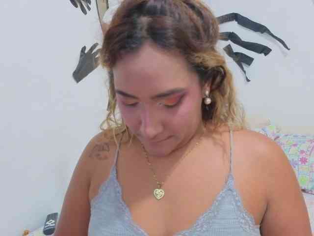 IsabellaAcosta webcam