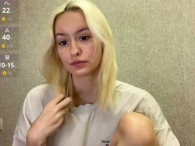 viola-whisper live cam on BongaCams