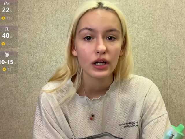 viola-whisper live cam on BongaCams