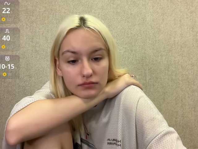 viola-whisper live cam on BongaCams