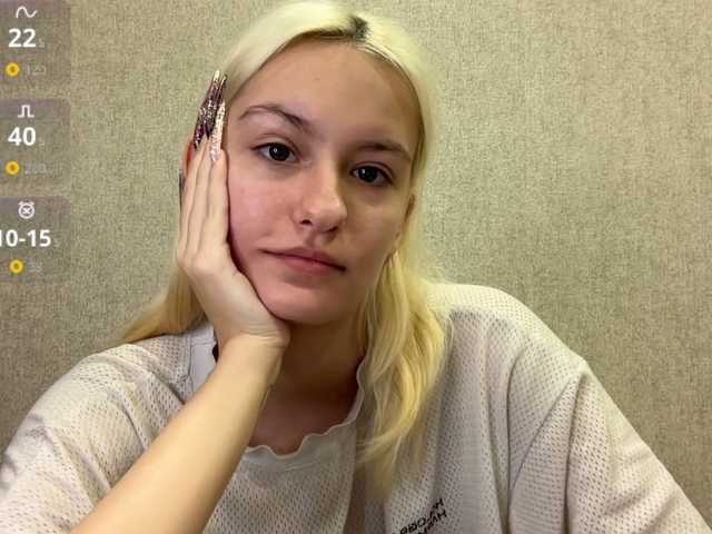 viola-whisper live cam on BongaCams