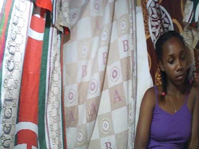 Monica-Sexy live cam on BongaCams