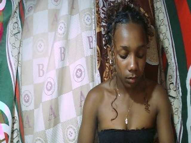 Monica-Sexy live cam on BongaCams