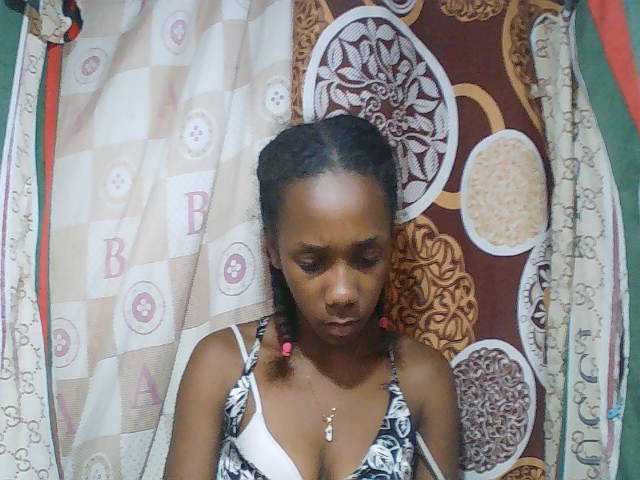 Monica-Sexy live cam on BongaCams