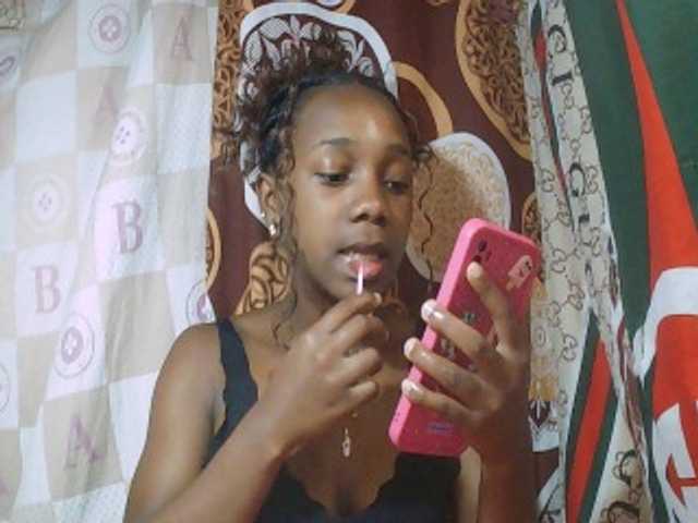 Monica-Sexy