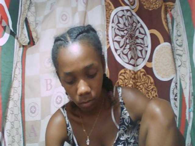 Monica-Sexy live cam on BongaCams