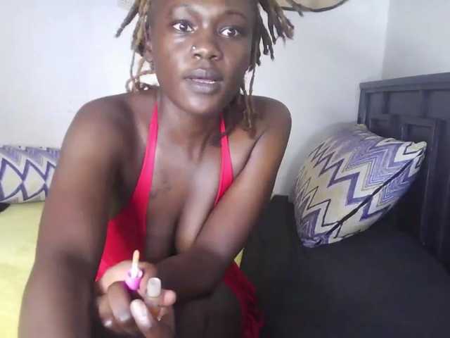 Pixie-Zora live cam on BongaCams