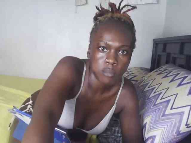 Pixie-Zora webcam