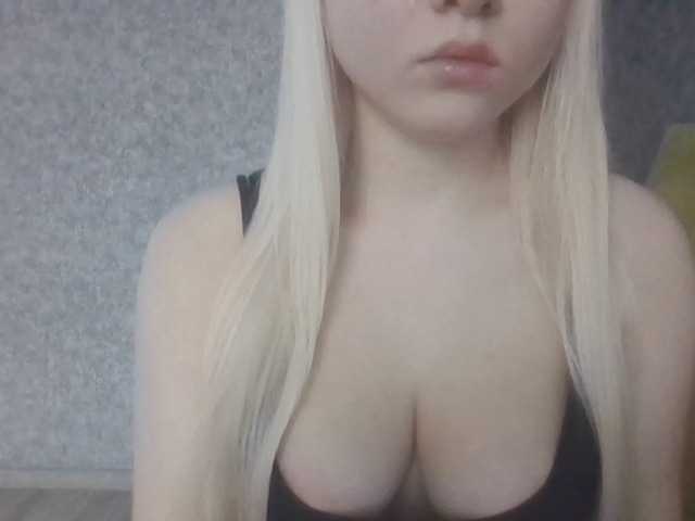 Alina1225 live cam on BongaCams
