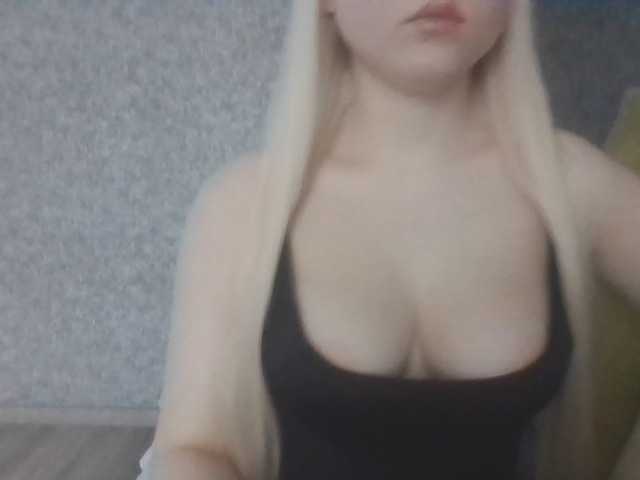Alina1225 live cam on BongaCams