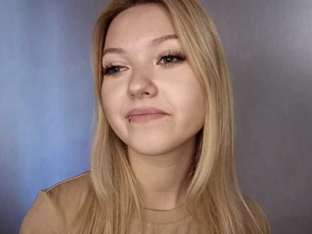 PiperWernick live cam on BongaCams