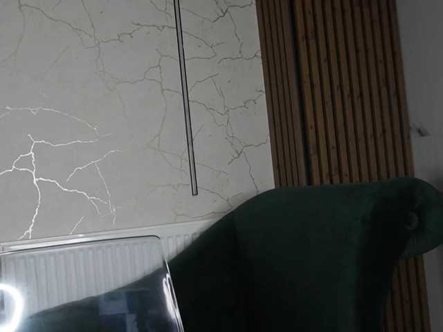 AvaDesire- live cam on BongaCams