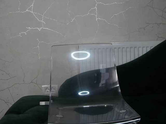 AvaDesire- live cam on BongaCams
