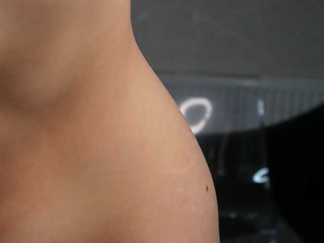 AvaDesire- live cam on BongaCams