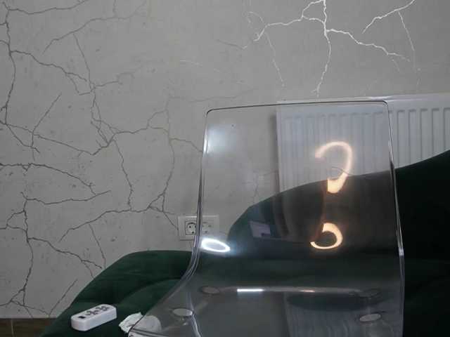 AvaDesire- live cam on BongaCams
