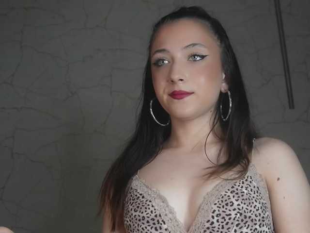 AvaDesire- live cam on BongaCams