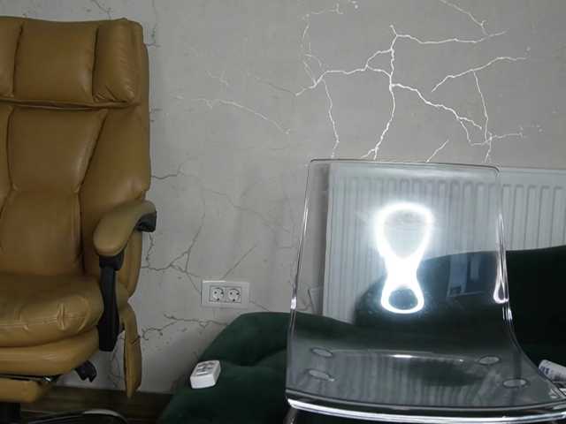 AvaDesire- live cam on BongaCams