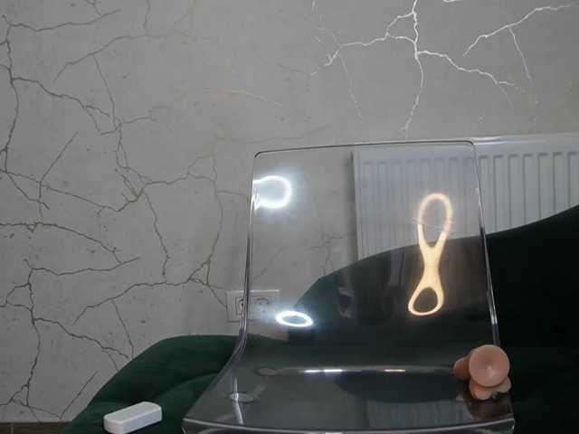AvaDesire- live cam on BongaCams