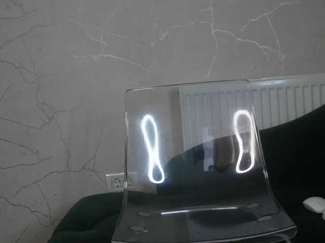 AvaDesire- live cam on BongaCams