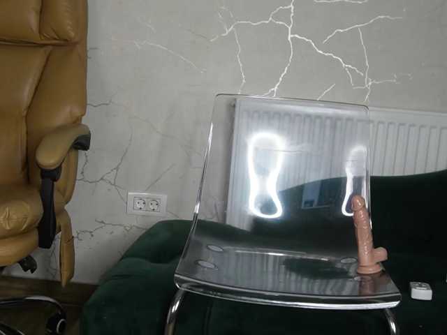 AvaDesire- live cam on BongaCams