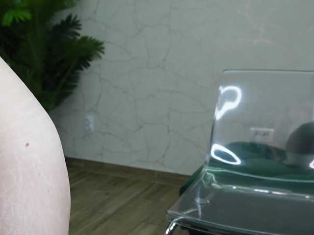 AvaDesire-