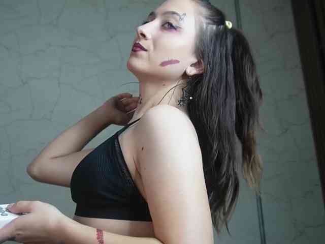 AvaDesire-