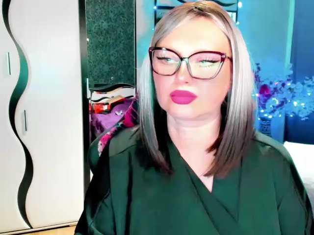 YourMilfa live cam on BongaCams