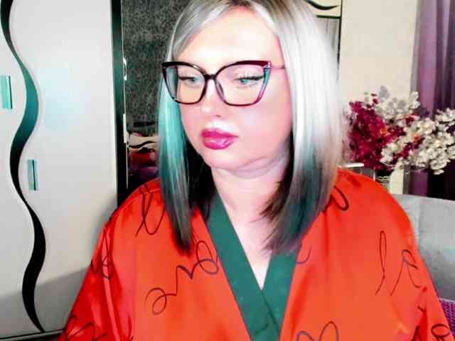 YourMilfa
