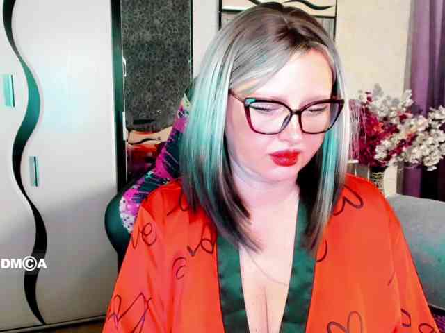 YourMilfa