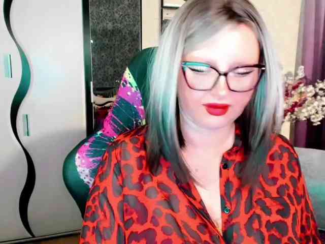 YourMilfa webcam