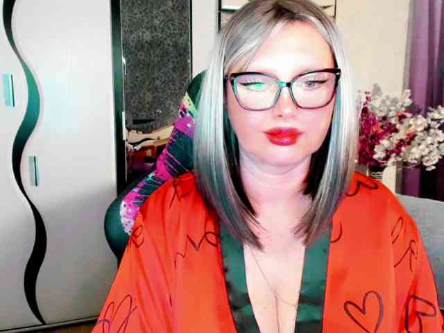 YourMilfa