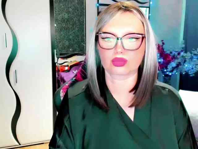 YourMilfa