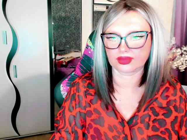 YourMilfa