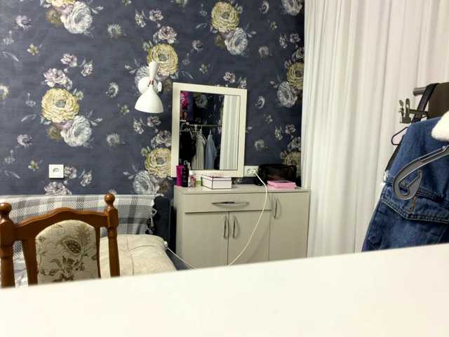 MiliBella live cam on BongaCams