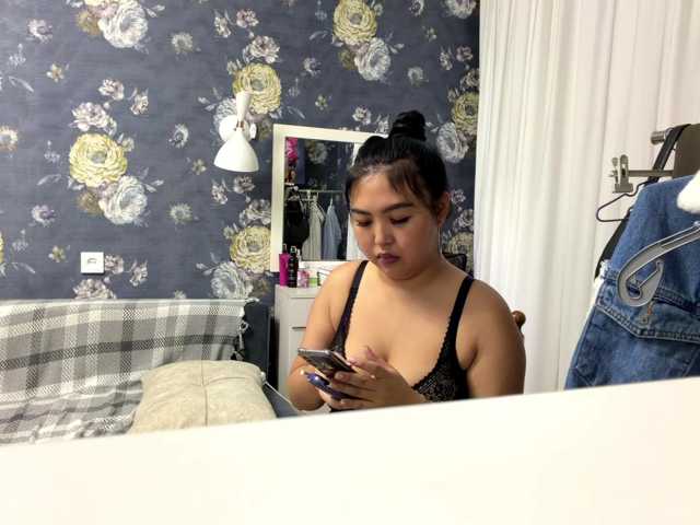 MiliBella live cam on BongaCams
