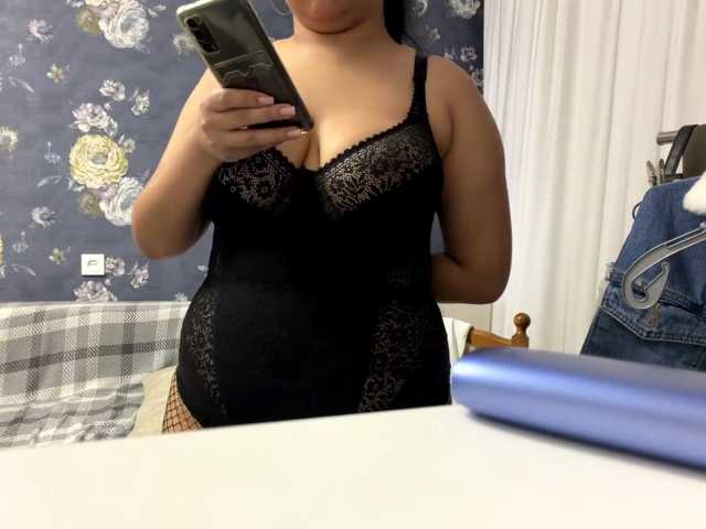 MiliBella live cam on BongaCams