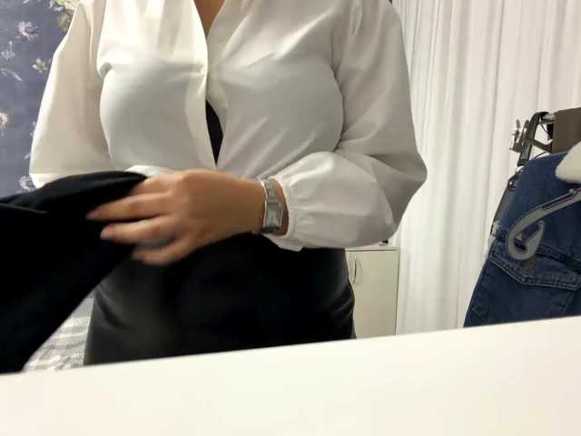 MiliBella live cam on BongaCams