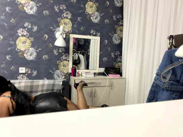 MiliBella — live female cam on BongaCams