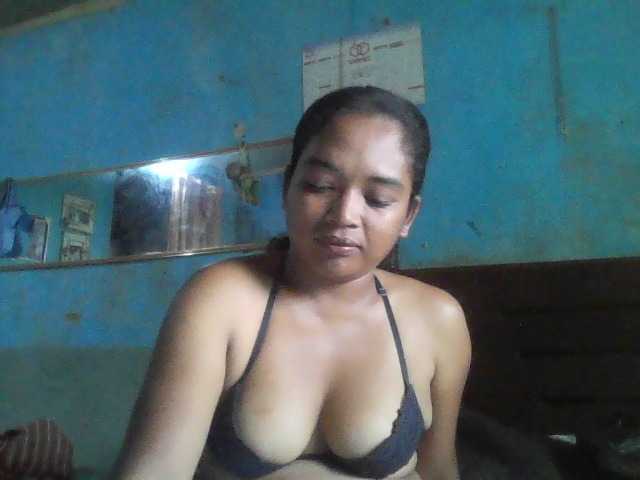 annah3 live cam on BongaCams
