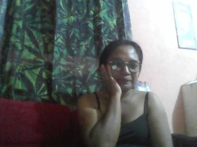 annah3 live cam on BongaCams