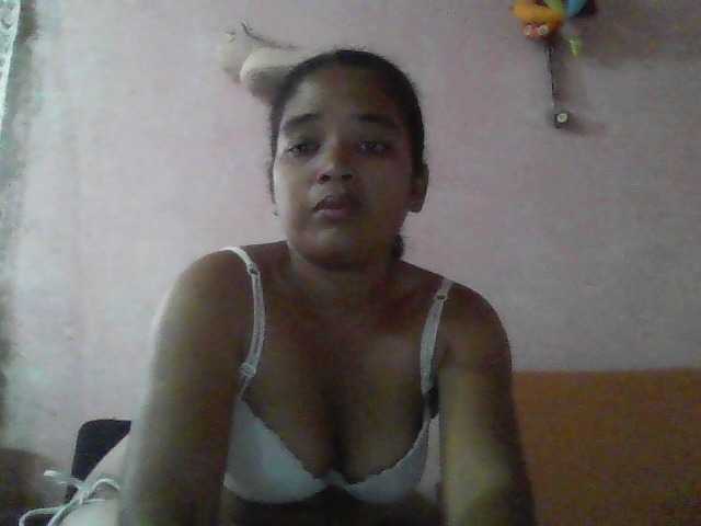 annah3 live cam on BongaCams