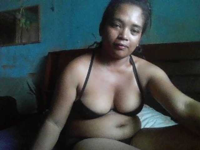 annah3 live cam on BongaCams