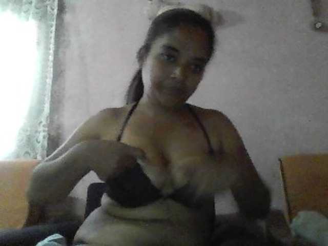 annah3 live cam on BongaCams